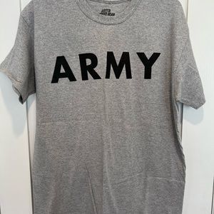 Armed Forces Gear Army T-shirt.  Size L